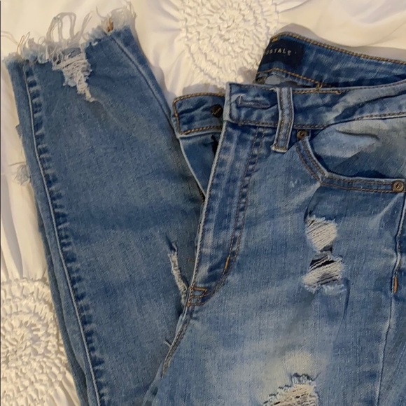 *DONATING THIS SUNDAY*
 Aero Jeans - Picture 2 of 8
